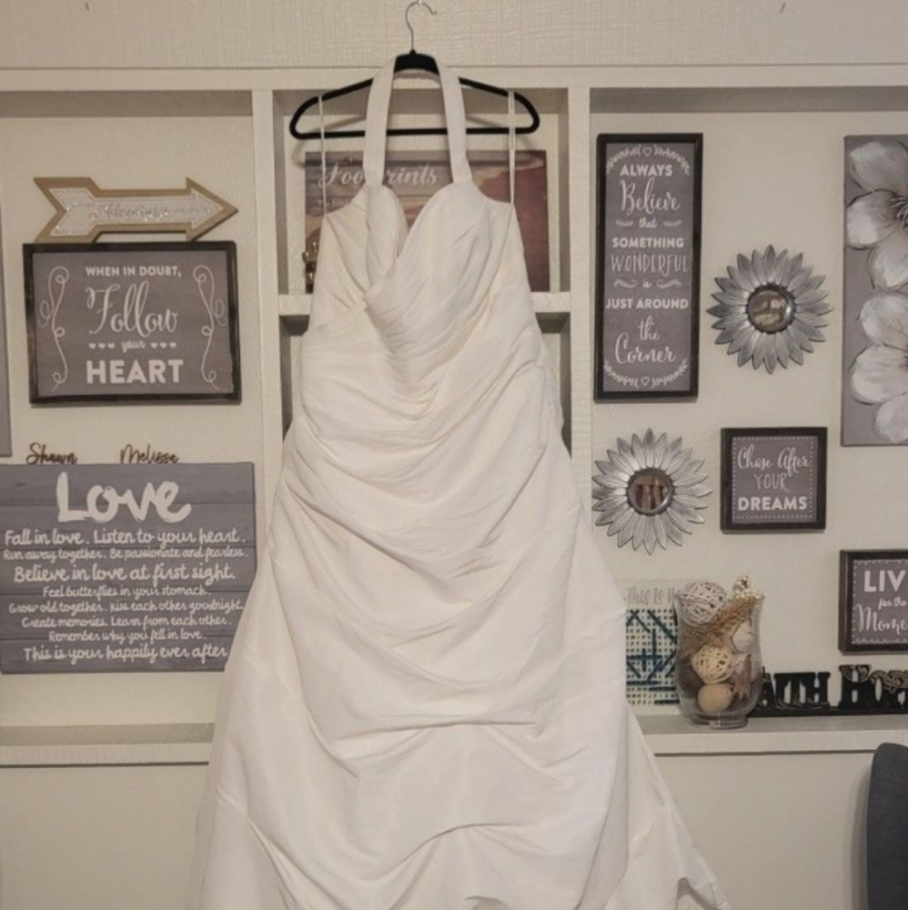 David's bridal wedding dress